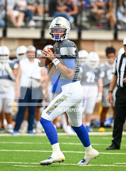 Thumbnail 2 in Central Catholic @ Serra photogallery.