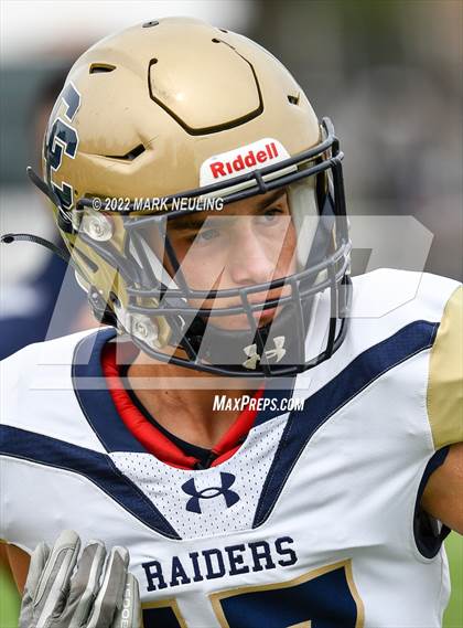 Thumbnail 2 in Central Catholic @ Serra photogallery.