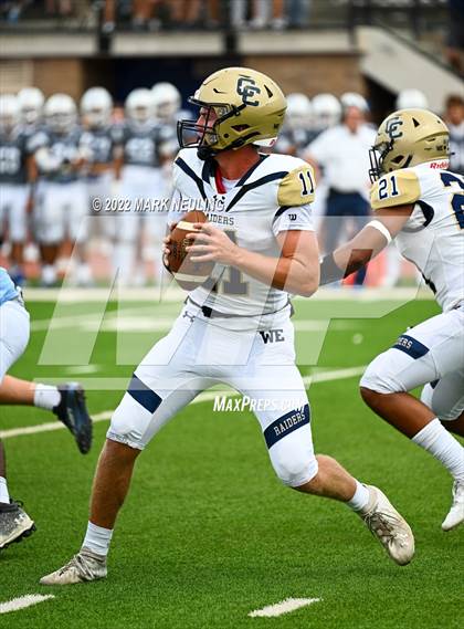 Thumbnail 2 in Central Catholic @ Serra photogallery.