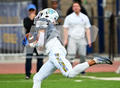 Thumbnail 1 in Central Catholic @ Serra photogallery.
