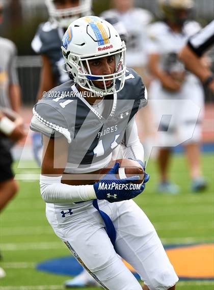 Thumbnail 2 in Central Catholic @ Serra photogallery.