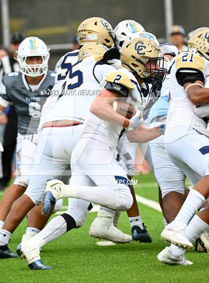 Thumbnail 2 in Central Catholic @ Serra photogallery.