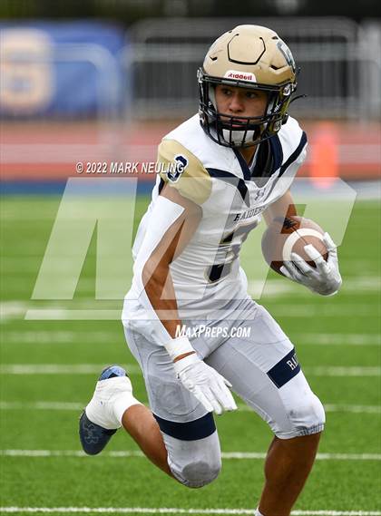 Thumbnail 1 in Central Catholic @ Serra photogallery.