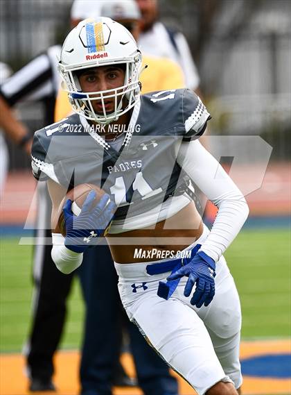Thumbnail 3 in Central Catholic @ Serra photogallery.