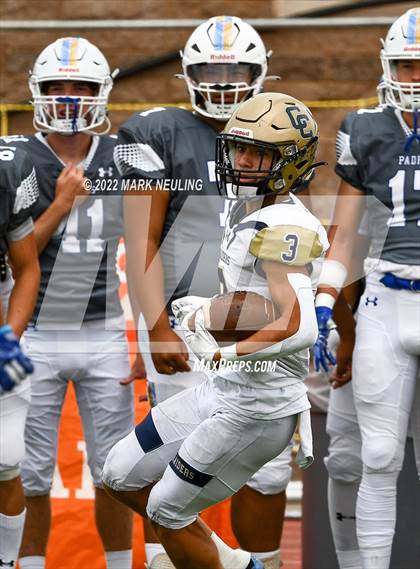 Thumbnail 2 in Central Catholic @ Serra photogallery.