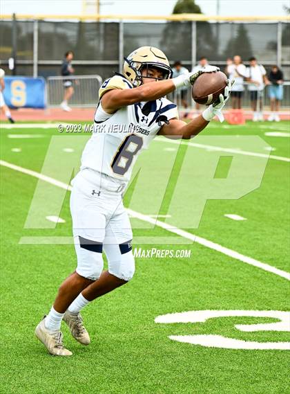 Thumbnail 3 in Central Catholic @ Serra photogallery.