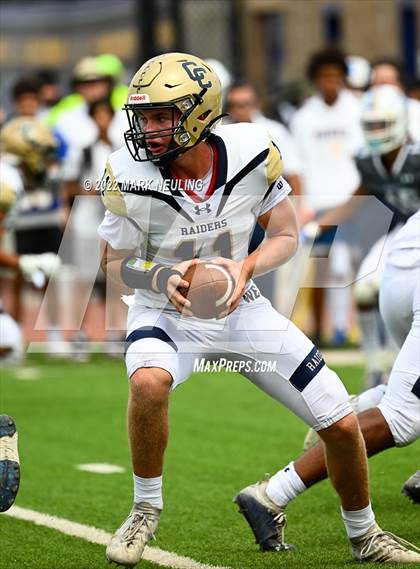 Thumbnail 1 in Central Catholic @ Serra photogallery.