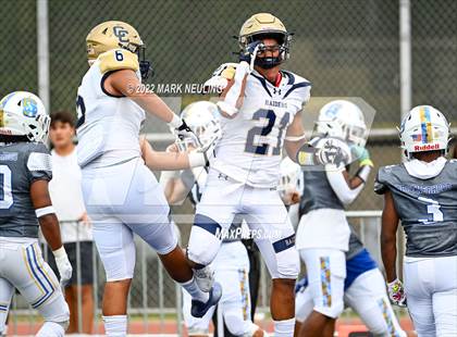 Thumbnail 2 in Central Catholic @ Serra photogallery.