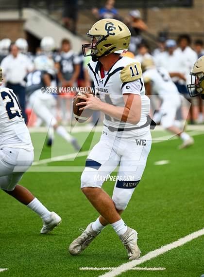 Thumbnail 2 in Central Catholic @ Serra photogallery.