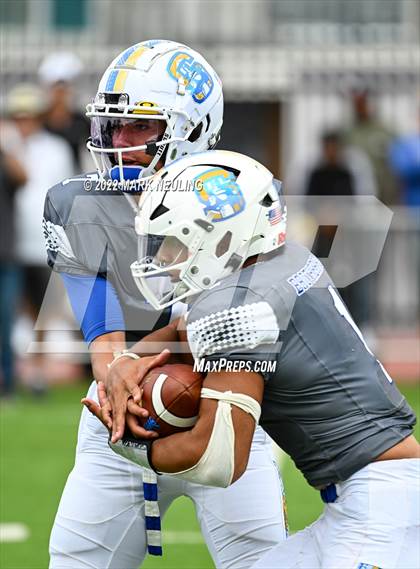 Thumbnail 3 in Central Catholic @ Serra photogallery.