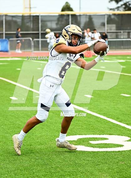 Thumbnail 1 in Central Catholic @ Serra photogallery.