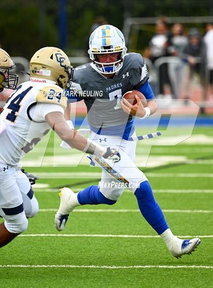 Thumbnail 2 in Central Catholic @ Serra photogallery.