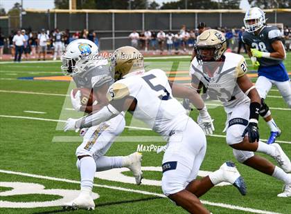Thumbnail 1 in Central Catholic @ Serra photogallery.