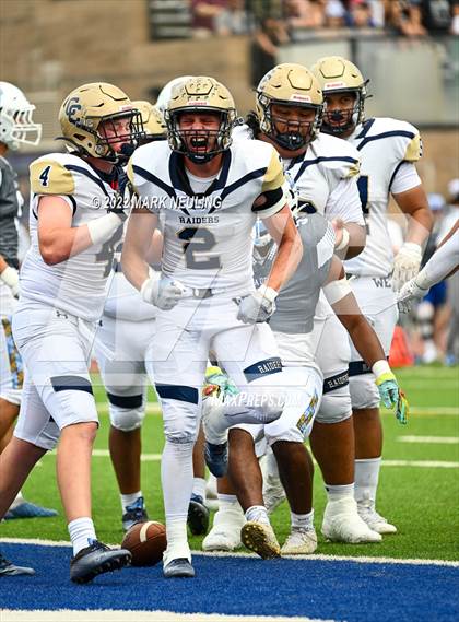Thumbnail 2 in Central Catholic @ Serra photogallery.