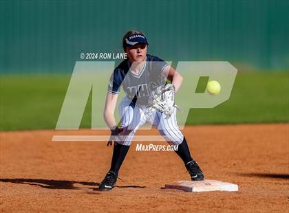 Thumbnail 3 in Minco vs Moore photogallery.