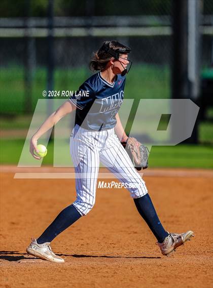 Thumbnail 1 in Minco vs Moore photogallery.