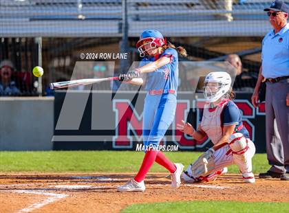 Thumbnail 3 in Minco vs Moore photogallery.