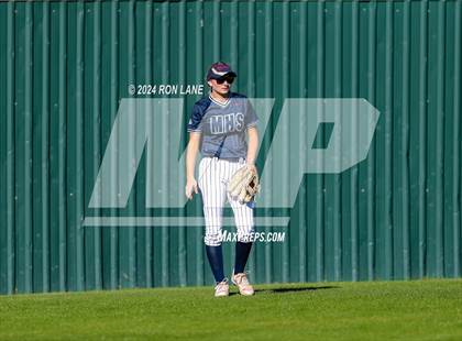 Thumbnail 3 in Minco vs Moore photogallery.