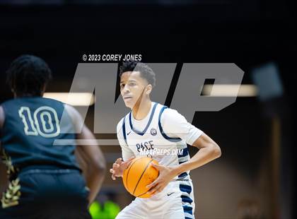 Thumbnail 2 in Fayette County vs Pace Academy (GHSA 4A  State Championship) photogallery.