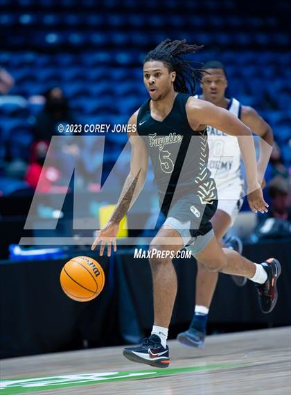 Thumbnail 2 in Fayette County vs Pace Academy (GHSA 4A  State Championship) photogallery.