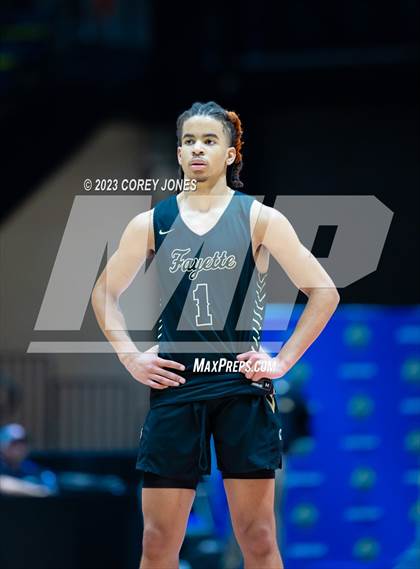 Thumbnail 2 in Fayette County vs Pace Academy (GHSA 4A  State Championship) photogallery.