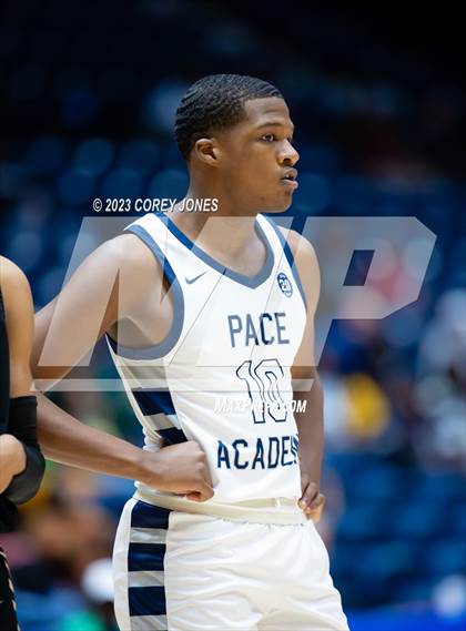 Thumbnail 2 in Fayette County vs Pace Academy (GHSA 4A  State Championship) photogallery.