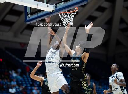 Thumbnail 3 in Fayette County vs Pace Academy (GHSA 4A  State Championship) photogallery.