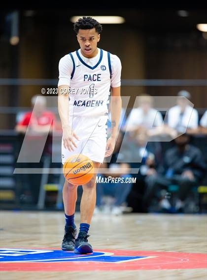 Thumbnail 2 in Fayette County vs Pace Academy (GHSA 4A  State Championship) photogallery.