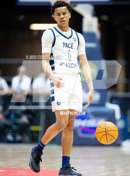 Thumbnail 3 in Fayette County vs Pace Academy (GHSA 4A  State Championship) photogallery.