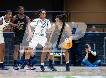 Thumbnail 3 in Fayette County vs Pace Academy (GHSA 4A  State Championship) photogallery.