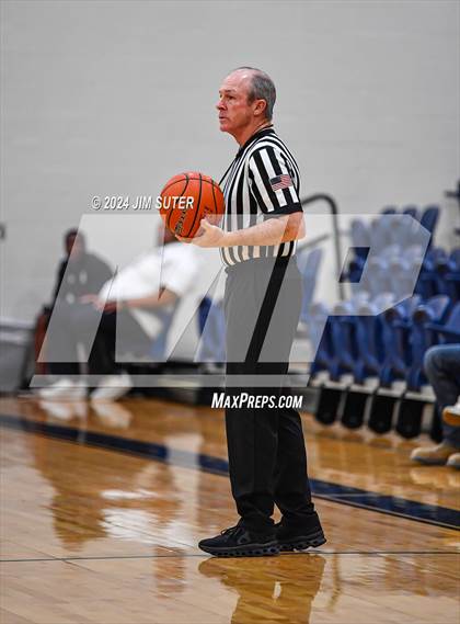Thumbnail 1 in Holland vs Flatonia (UIL 2A Region IV Bi-District) photogallery.
