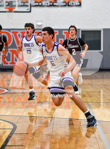 Thumbnail 1 in Holland vs Flatonia (UIL 2A Region IV Bi-District) photogallery.