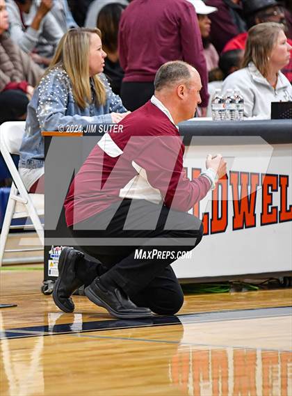 Thumbnail 1 in Holland vs Flatonia (UIL 2A Region IV Bi-District) photogallery.