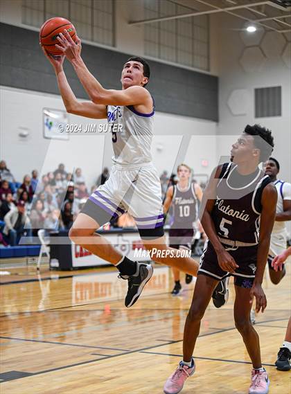 Thumbnail 3 in Holland vs Flatonia (UIL 2A Region IV Bi-District) photogallery.