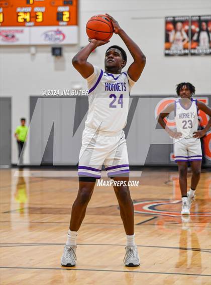 Thumbnail 1 in Holland vs Flatonia (UIL 2A Region IV Bi-District) photogallery.
