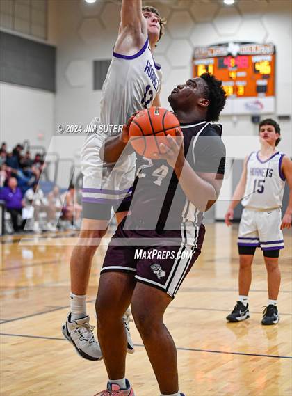 Thumbnail 3 in Holland vs Flatonia (UIL 2A Region IV Bi-District) photogallery.