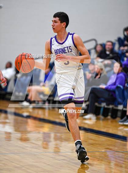 Thumbnail 2 in Holland vs Flatonia (UIL 2A Region IV Bi-District) photogallery.
