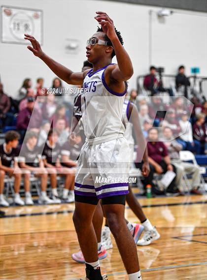 Thumbnail 3 in Holland vs Flatonia (UIL 2A Region IV Bi-District) photogallery.