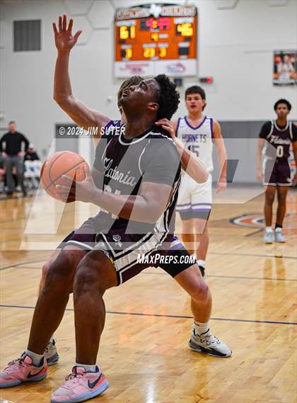 Thumbnail 3 in Holland vs Flatonia (UIL 2A Region IV Bi-District) photogallery.