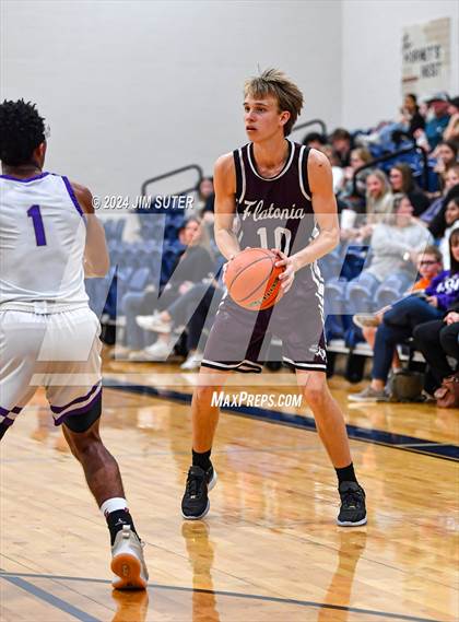 Thumbnail 2 in Holland vs Flatonia (UIL 2A Region IV Bi-District) photogallery.