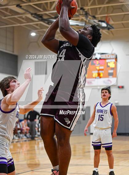 Thumbnail 3 in Holland vs Flatonia (UIL 2A Region IV Bi-District) photogallery.