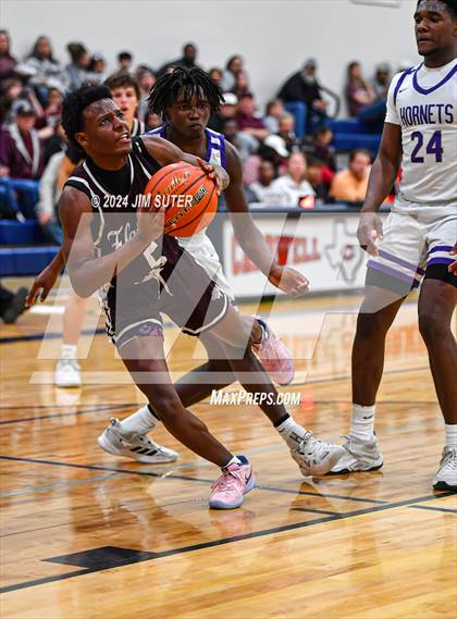 Thumbnail 2 in Holland vs Flatonia (UIL 2A Region IV Bi-District) photogallery.