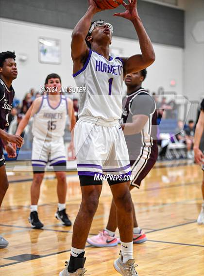 Thumbnail 3 in Holland vs Flatonia (UIL 2A Region IV Bi-District) photogallery.
