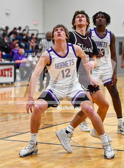 Thumbnail 3 in Holland vs Flatonia (UIL 2A Region IV Bi-District) photogallery.