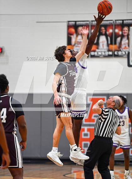 Thumbnail 1 in Holland vs Flatonia (UIL 2A Region IV Bi-District) photogallery.