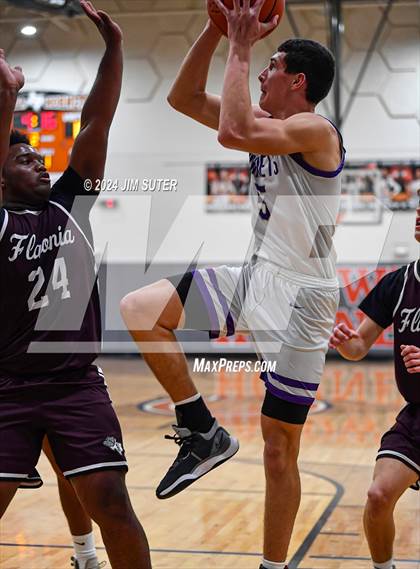 Thumbnail 3 in Holland vs Flatonia (UIL 2A Region IV Bi-District) photogallery.