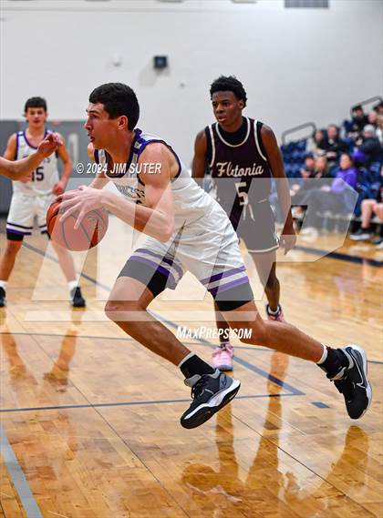 Thumbnail 2 in Holland vs Flatonia (UIL 2A Region IV Bi-District) photogallery.