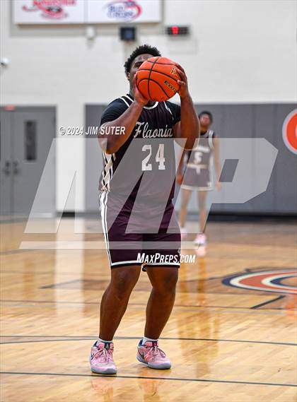 Thumbnail 3 in Holland vs Flatonia (UIL 2A Region IV Bi-District) photogallery.