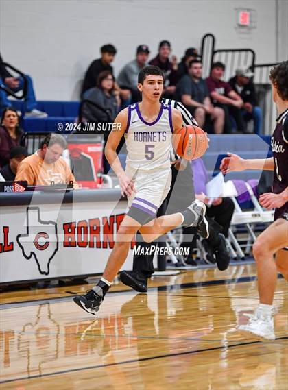 Thumbnail 3 in Holland vs Flatonia (UIL 2A Region IV Bi-District) photogallery.
