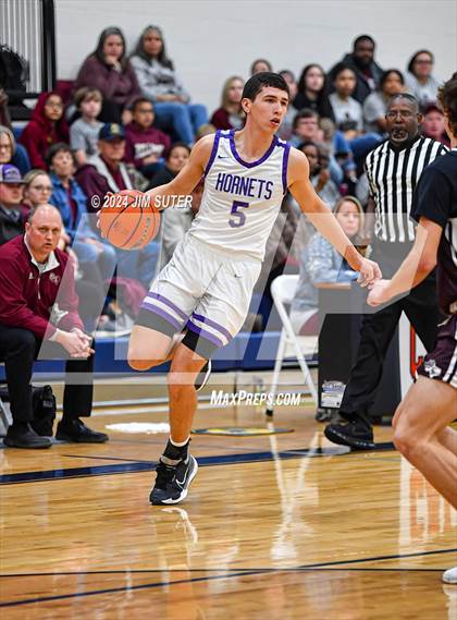 Thumbnail 1 in Holland vs Flatonia (UIL 2A Region IV Bi-District) photogallery.